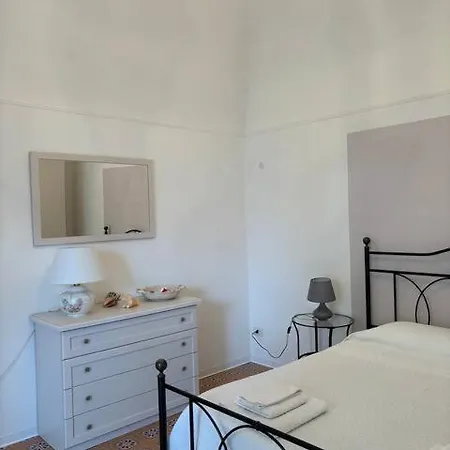 Casa Lauretta A Marciano