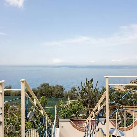 Casa vacanze Casa Lauretta A Marciano