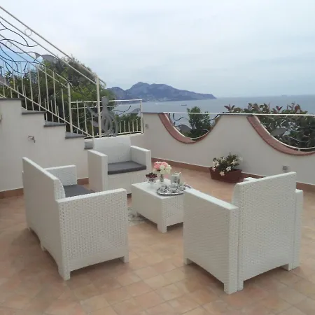Casa Lauretta A Marciano * Massa Lubrense